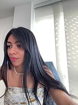 Snapshot of Liissa_cute_ chatting on February 2025 07:46:01 PM Liissa cute online show from February 2025 07:46:01 PM