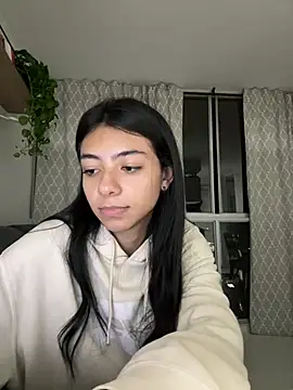 Snapshot of Liissa_cute_ chatting on March 2025 12:16:02 AM Liissa cute online show from March 2025 12:16:02 AM