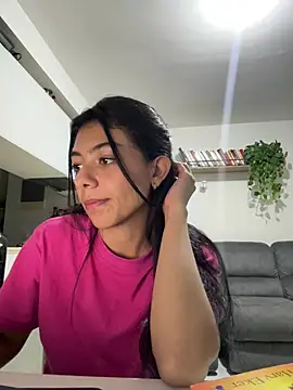 Snapshot of Liissa_cute_ chatting on March 2025 12:17:01 AM Liissa cute online show from March 2025 12:17:01 AM