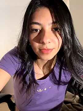 Snapshot of Liissa_cute_ chatting on October 2025 06:49:01 PM Liissa cute online show from October 2025 06:49:01 PM