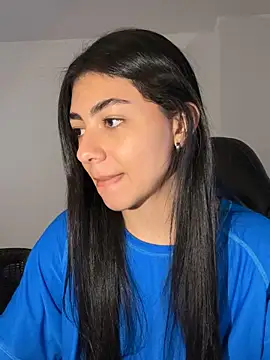 Snapshot of Liissa_cute_ chatting on October 2025 07:14:02 PM Liissa cute online show from October 2025 07:14:02 PM