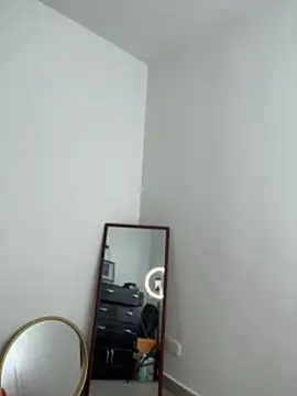 LauraCadwell online show from April 2026 12:09:02 PM