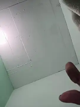 Luisf1267 online show from February 2026 04:19:01 PM