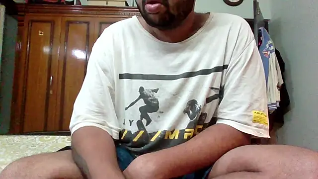 Snapshot of whoreboi98 chatting on December 2024 08:23:02 PM whoreboi98 online show from December 2024 08:23:02 PM