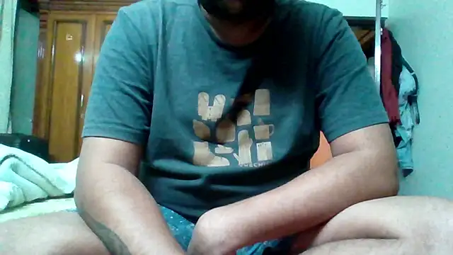 Snapshot of whoreboi98 chatting on January 2025 08:31:02 PM whoreboi98 online show from January 2025 08:31:02 PM