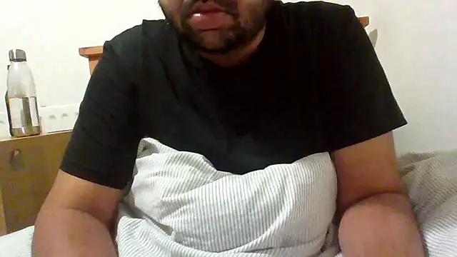 Snapshot of whoreboi98 chatting on April 2026 09:41:02 PM whoreboi98 online show from April 2026 09:41:02 PM