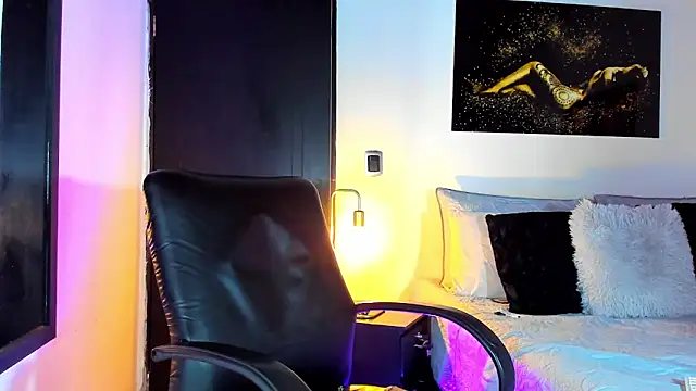 KimberlyBanks2 online show from January 2025 01:33:02 PM