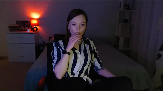 Snapshot of Allaria chatting on April 2026 04:04:02 PM Allaria online show from April 2026 04:04:02 PM