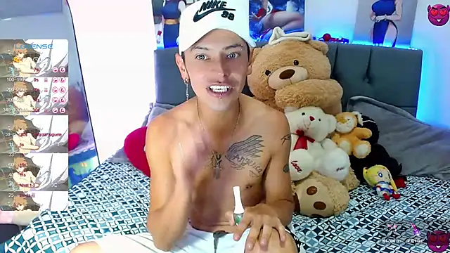 Snapshot of _snopyy_ chatting on February 2025 08:42:01 PM  snopyy  online show from February 2025 08:42:01 PM