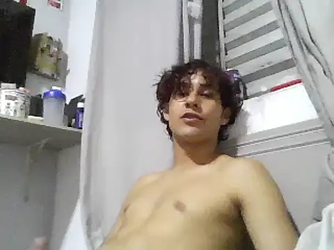 Snapshot of pedrodavid_ chatting on February 2025 03:15:02 AM pedrodavid  online show from February 2025 03:15:02 AM