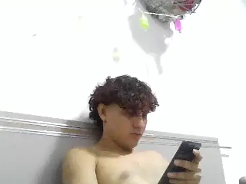 Snapshot of pedrodavid_ chatting on March 2025 10:07:02 PM pedrodavid  online show from March 2025 10:07:02 PM