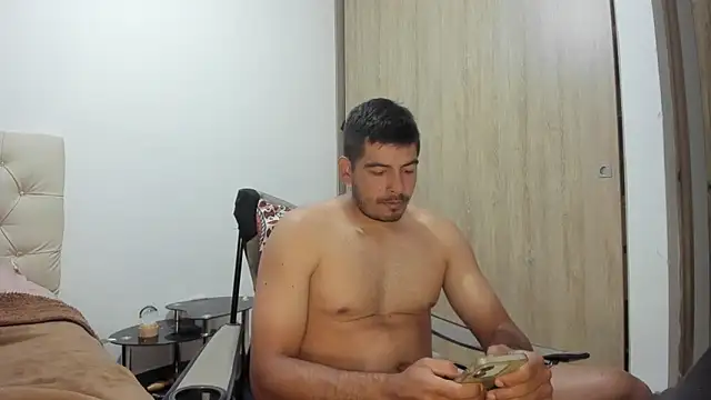 Snapshot of Himoreno25 chatting on May 2026 01:22:02 AM Himoreno25 online show from May 2026 01:22:02 AM