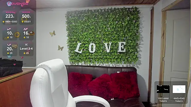 Enma  clark online show from March 2025 06:56:01 PM