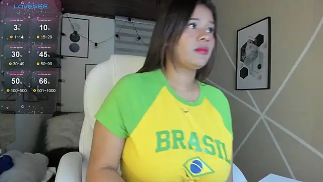 Enma  clark online show from February 2026 06:26:01 AM