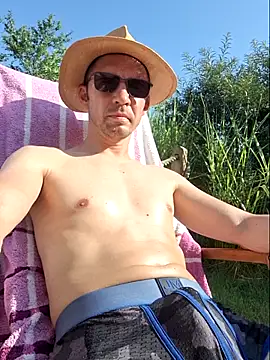 Slegde85 online show from June 2026 03:38:01 PM