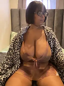 Snapshot of Saggy_areola95 chatting on May 2026 08:55:02 AM Saggy areola95 online show from May 2026 08:55:02 AM