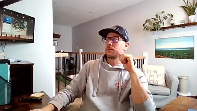 Snapshot of Bigdicktrav902 chatting on February 2026 01:18:01 PM Bigdicktrav902 online show from February 2026 01:18:01 PM