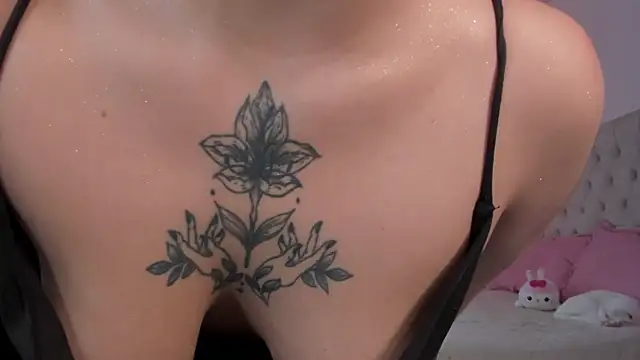 SweetJennaa online show from October 2025 06:40:02 PM