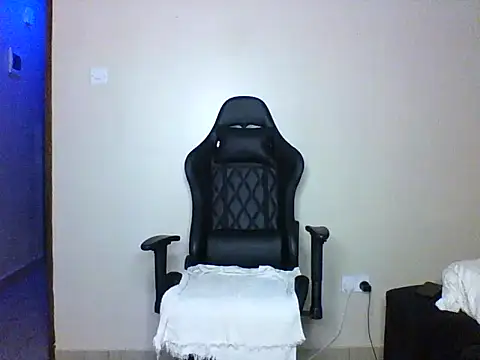 Candii wet  online show from October 2025 07:44:01 PM