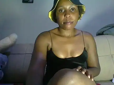 Candykitten online show from April 2026 06:59:02 PM