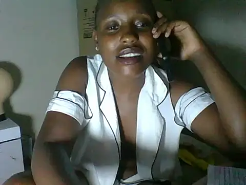 Snapshot of Candykitten chatting on May 2026 08:55:01 AM Candykitten online show from May 2026 08:55:01 AM