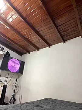 Zaratattoox online show from April 2026 07:45:01 AM