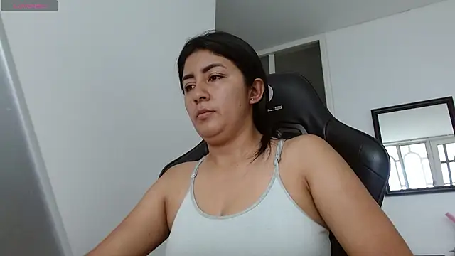 danna peterson1 online show from November 2025 08:33:02 PM