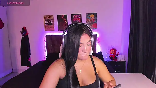 Snapshot of Mariana_Hasper_ chatting on October 2025 03:48:01 AM Mariana Hasper  online show from October 2025 03:48:01 AM