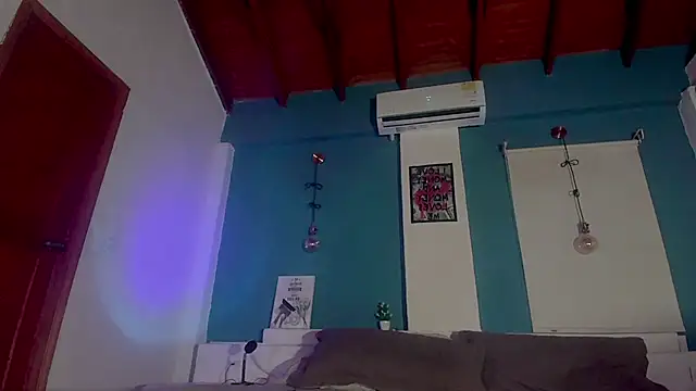 ariana-white- online show from October 2025 02:23:02 AM