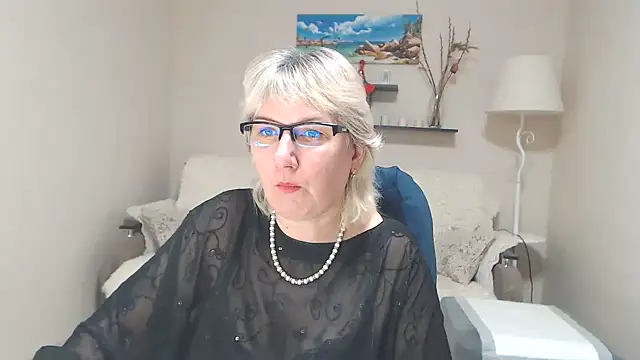 FleurMays online show from February 2025 07:31:01 AM