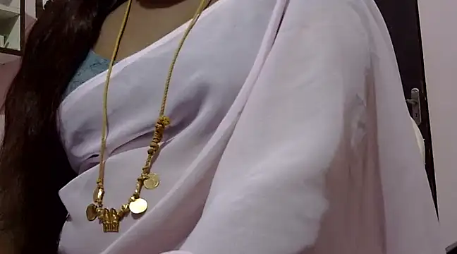 Snapshot of Hot_akshara chatting on February 2025 04:51:02 AM Hot akshara online show from February 2025 04:51:02 AM