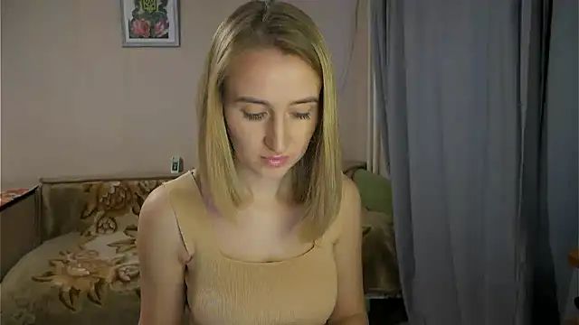 Sophiloren online show from December 2024 11:05:02 AM