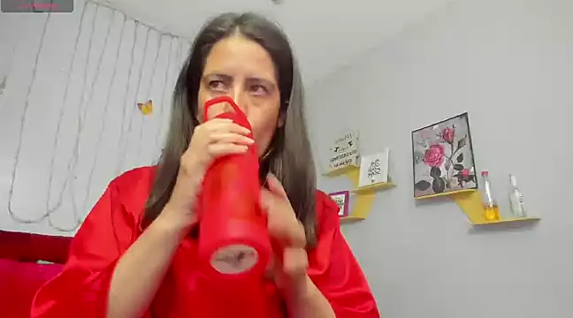 Snapshot of kathina_giraldo chatting on February 2025 03:39:01 PM kathina giraldo online show from February 2025 03:39:01 PM
