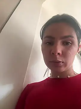 SofiaG  online show from December 2024 06:52:02 PM