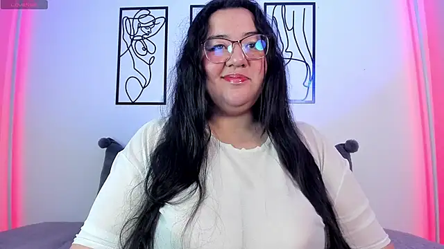 Snapshot of RubyPirsso18 chatting on March 2025 07:15:02 PM RubyPirsso18 online show from March 2025 07:15:02 PM