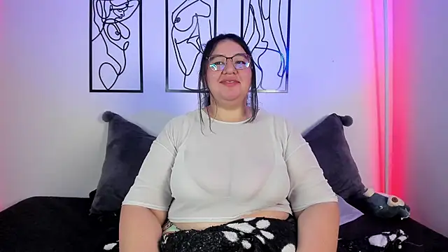 Snapshot of RubyPirsso18 chatting on March 2025 10:11:01 PM RubyPirsso18 online show from March 2025 10:11:01 PM