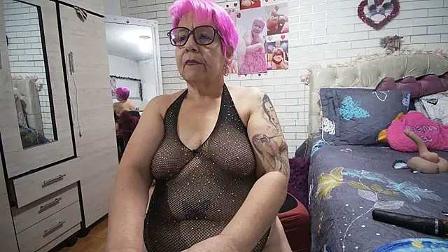 maturehot 65 online show from February 2026 11:01:02 PM