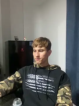 oliver Lz online show from October 2025 04:01:01 AM