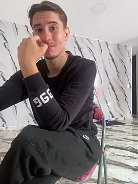 oliver Lz online show from February 2026 03:41:02 PM