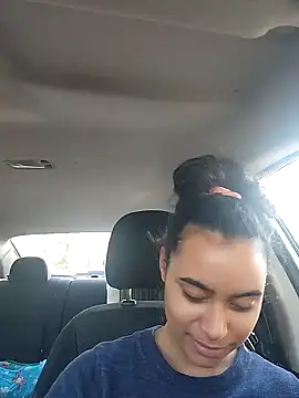 cinnaminnie online show from January 2025 02:02:02 PM