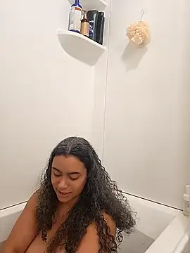 cinnaminnie online show from April 2026 02:55:02 PM