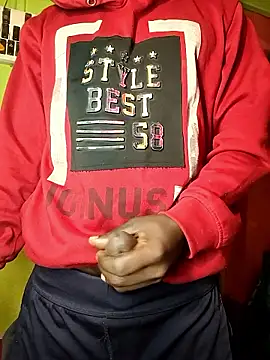 Snapshot of Hunter_boy9 chatting on January 2026 11:28:01 PM Hunter boy9 online show from January 2026 11:28:01 PM