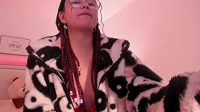 Snapshot of Eva_lenox chatting on January 2025 05:42:02 PM Eva lenox online show from January 2025 05:42:02 PM