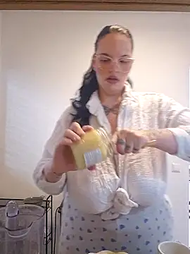 Jujuicy 97 online show from March 2026 02:39:02 PM