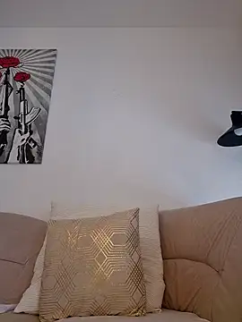 Jujuicy 97 online show from April 2026 10:36:01 AM