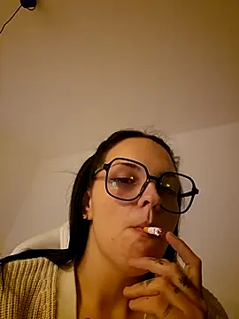 Snapshot of Jujuicy_97 chatting on June 2026 11:03:01 PM Jujuicy 97 online show from June 2026 11:03:01 PM
