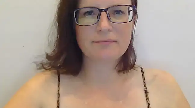 CrimsonMistress online show from January 2025 12:02:01 AM