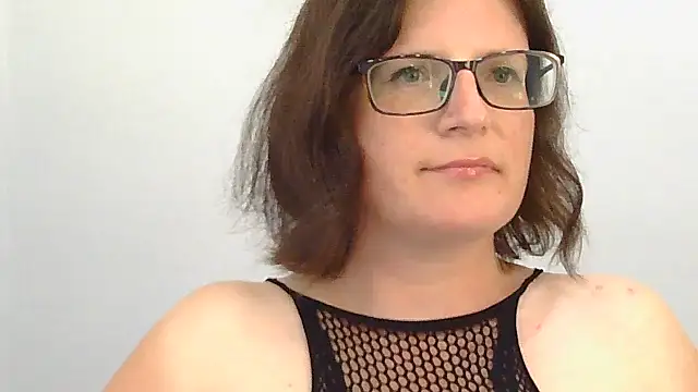 CrimsonMistress online show from March 2025 05:00:02 AM