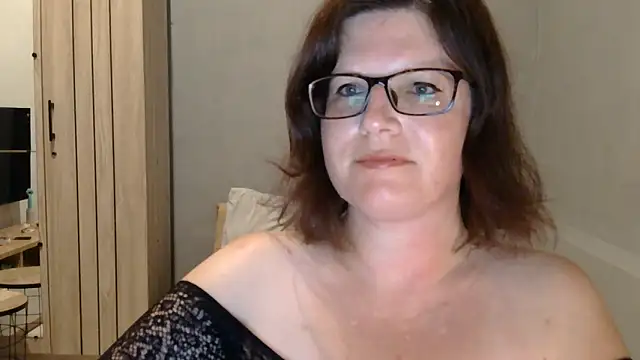 CrimsonMistress online show from October 2025 10:07:01 PM