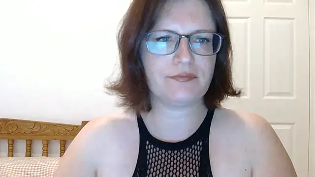 CrimsonMistress online show from December 2025 10:39:02 PM